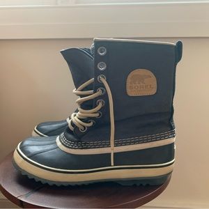 Women’s Size 7 Sorel Waterproof Boots